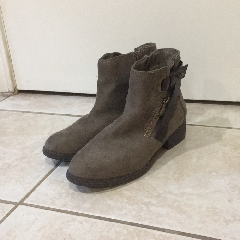 Women’s ankle boots